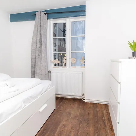 Appartement Fewo1846 - Matrosenkoje - Zentral Gelegene Altbauwohnung Fuer 2 Pers Im 2 Og *